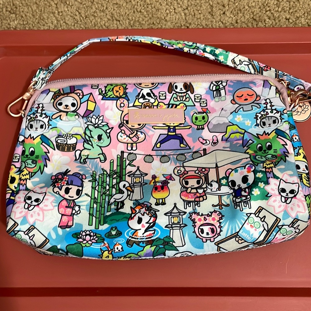 Tokidoki x Jujube large set piece